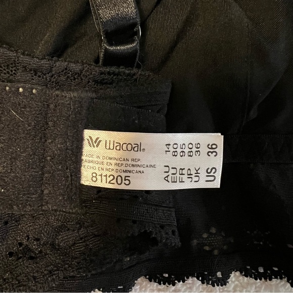 Wacoal Bralette with clasp and racer back option - Picture 3 of 3